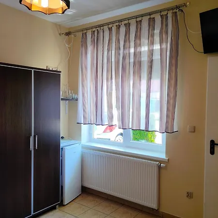 ゲストハウス Goscinne U Piotra 3*